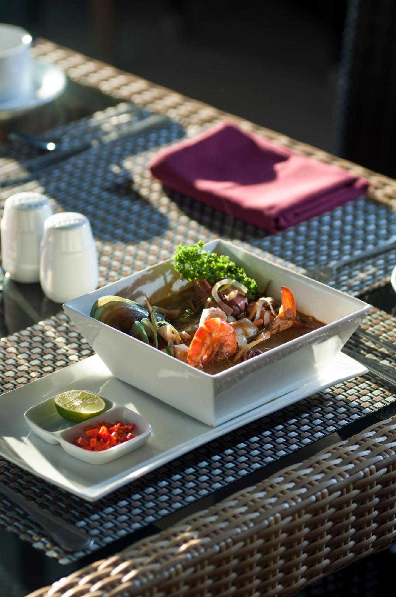 Hotel Arjuna Yogyakarta Kültér fotó
